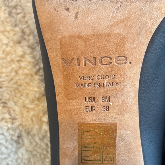 Vince Black Pointed-Toe Flats 38/8 - Picture 7 of 8